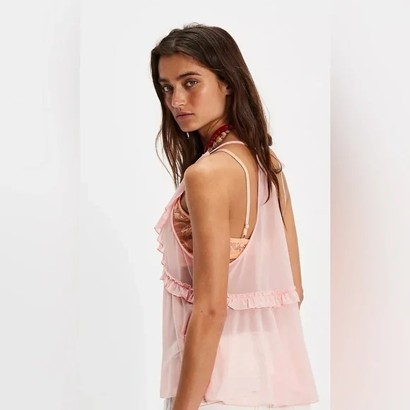 NWT FREE PEOPLE FEARLESS RUFFLE TOP ROSE BLUSH - Picture 2 of 4